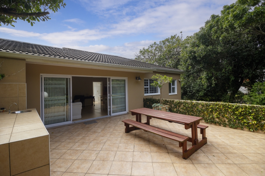 6 Bedroom Property for Sale in West Bank Eastern Cape